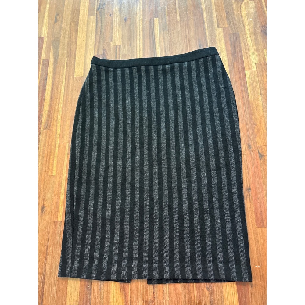 T Tahari Pencil Skirt Womens Size Small Black Gray Striped Excellent Condition